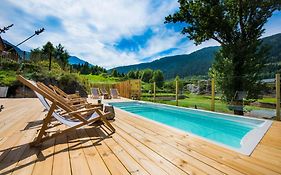 Mountain Hostel Tarter